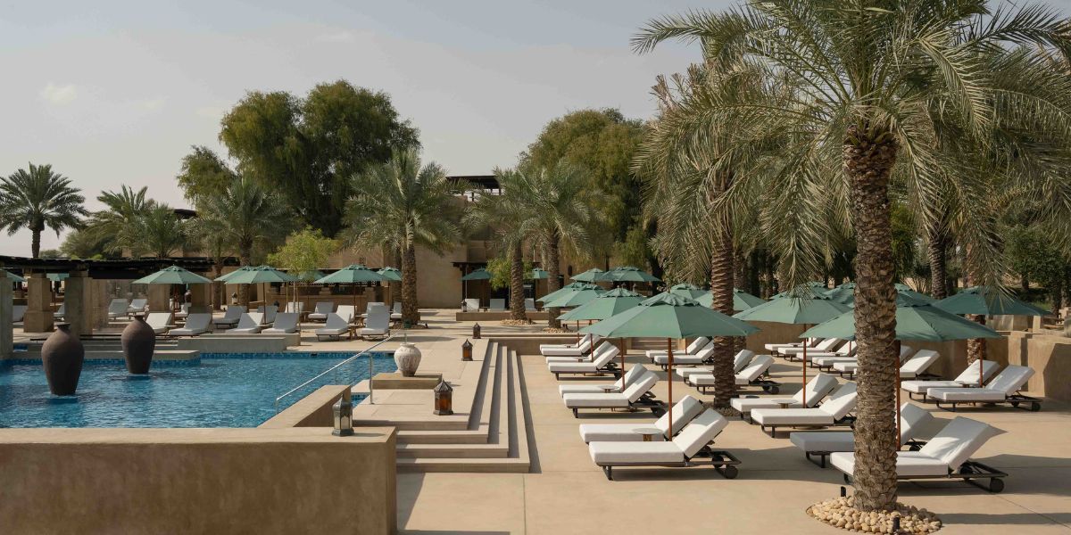 bab al shams dubai poolside