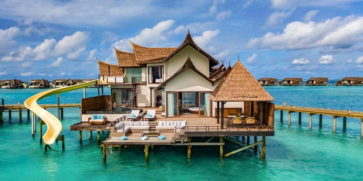 ozen bolifushi_villa with water slide