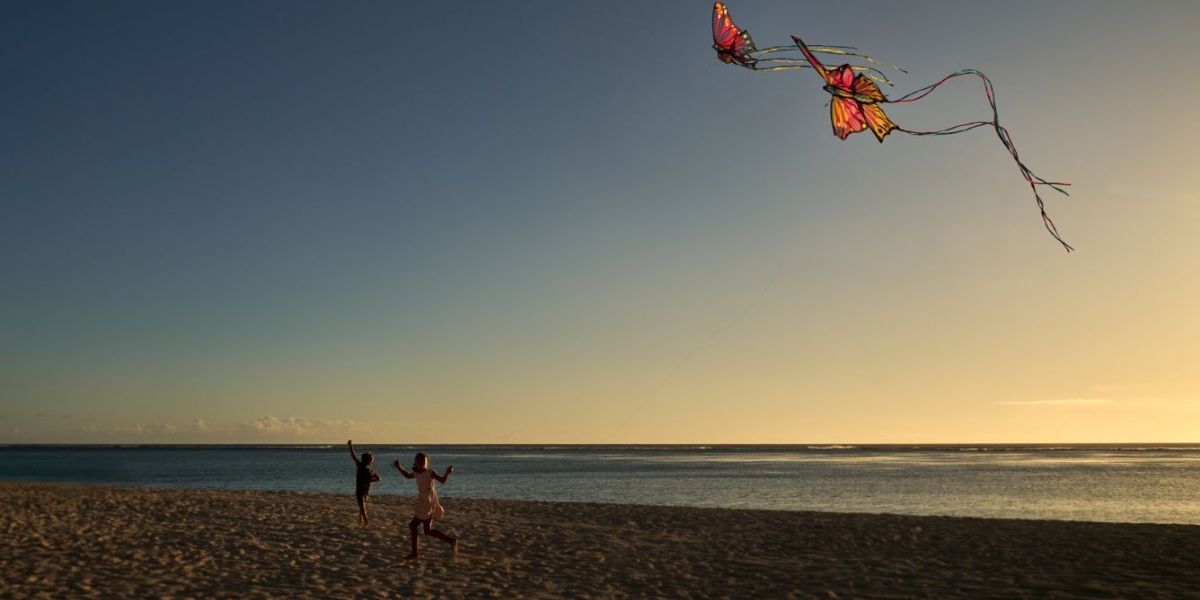 St Regis Le Morne kite tradition