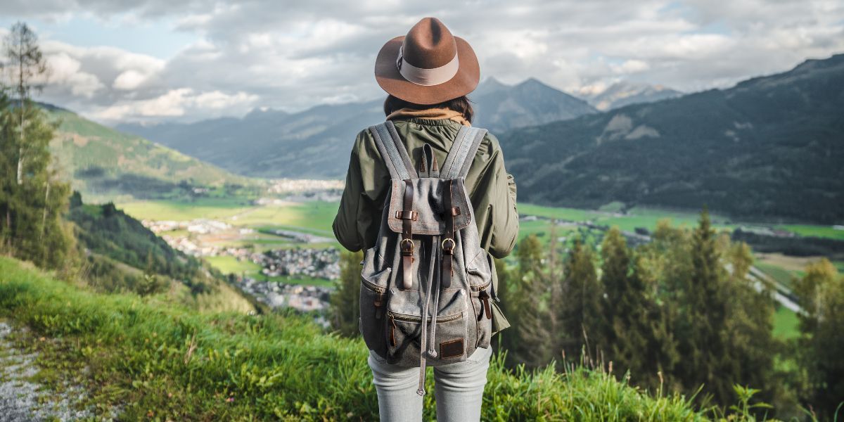 sustainable travel tips 2026